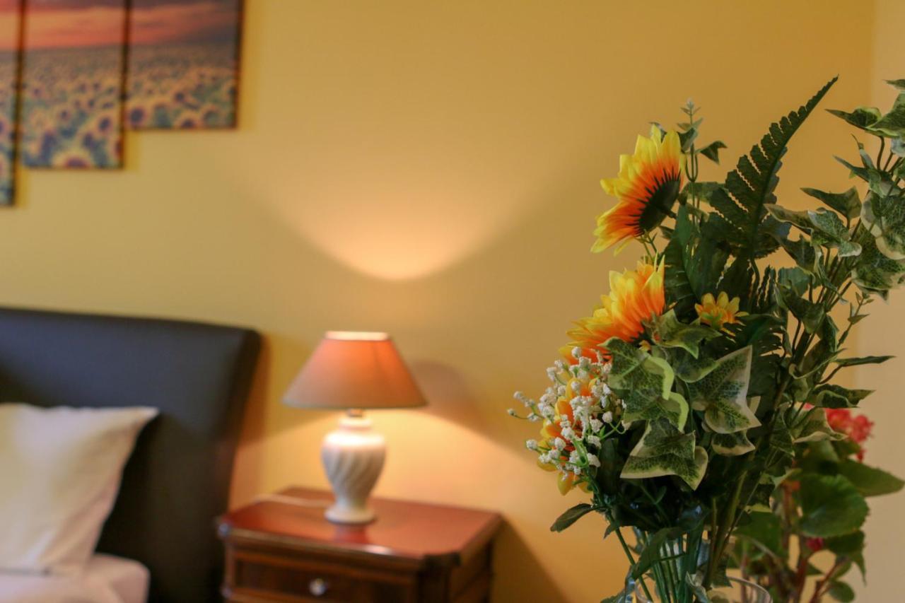 Spighe Paglia E Girasole Bed & Breakfast Candia Canavese Dış mekan fotoğraf